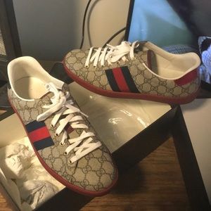 Gucci shoes Red & Blue with Gucci pattern